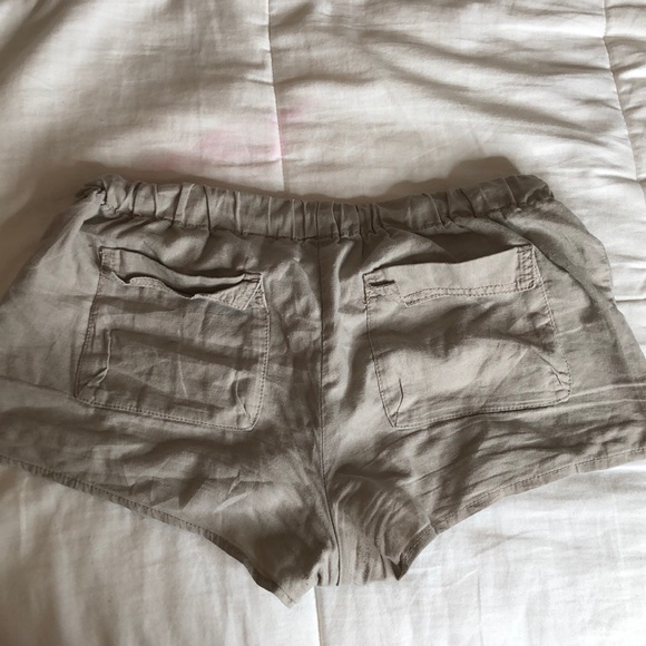 Aritzia Shorts - Picture 3 of 3